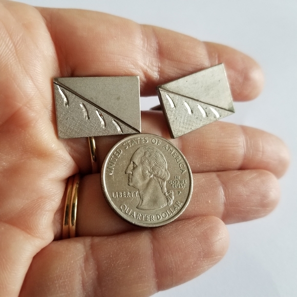 Vintage cuff links silver tone rectangular diagonal lines cufflinks mens jewelry - Picture 2 of 8